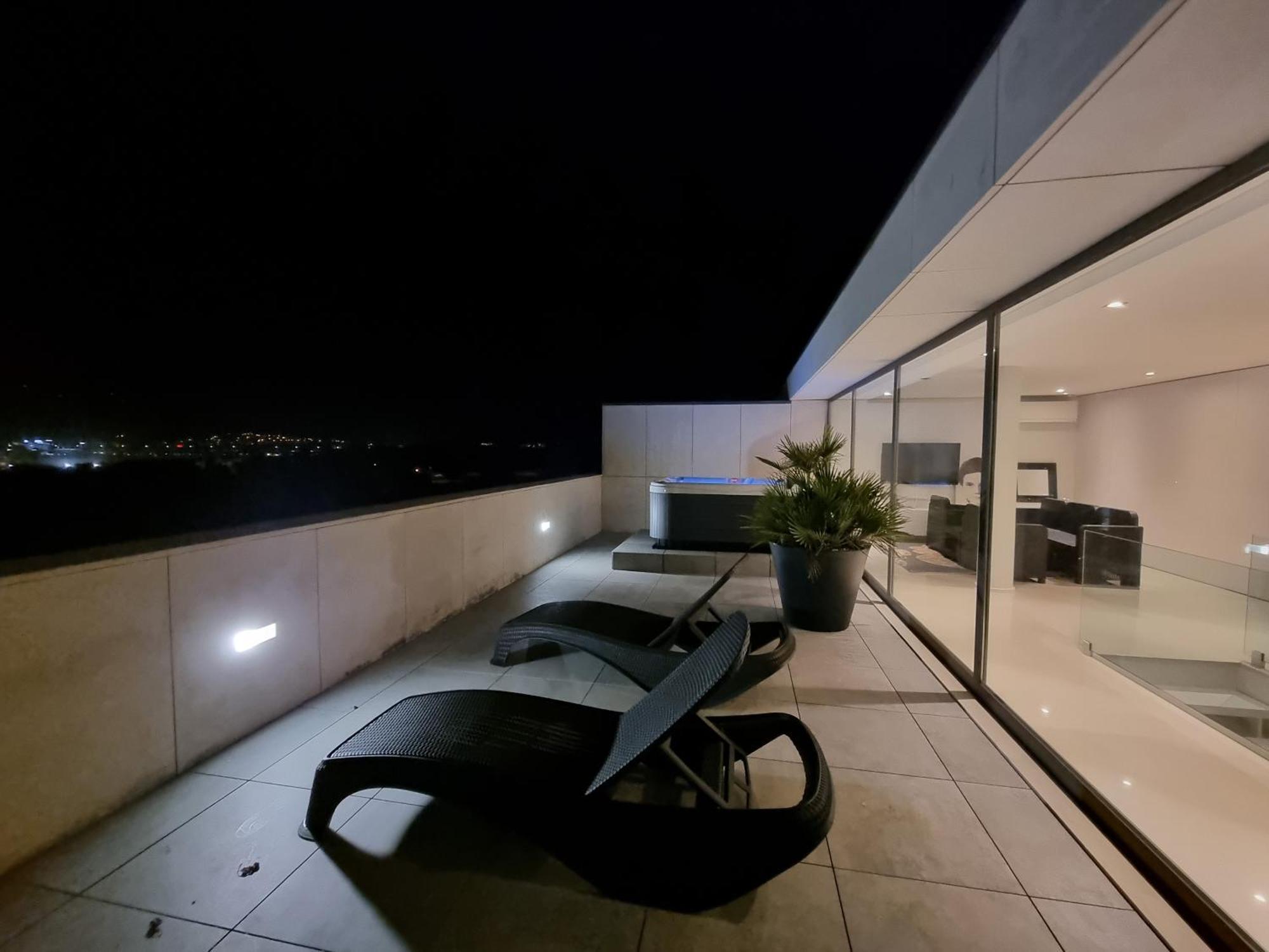River Town View - Luxury Apartment With Jacuzzi On Terrace Βιάνα ντο Καστέλο Εξωτερικό φωτογραφία